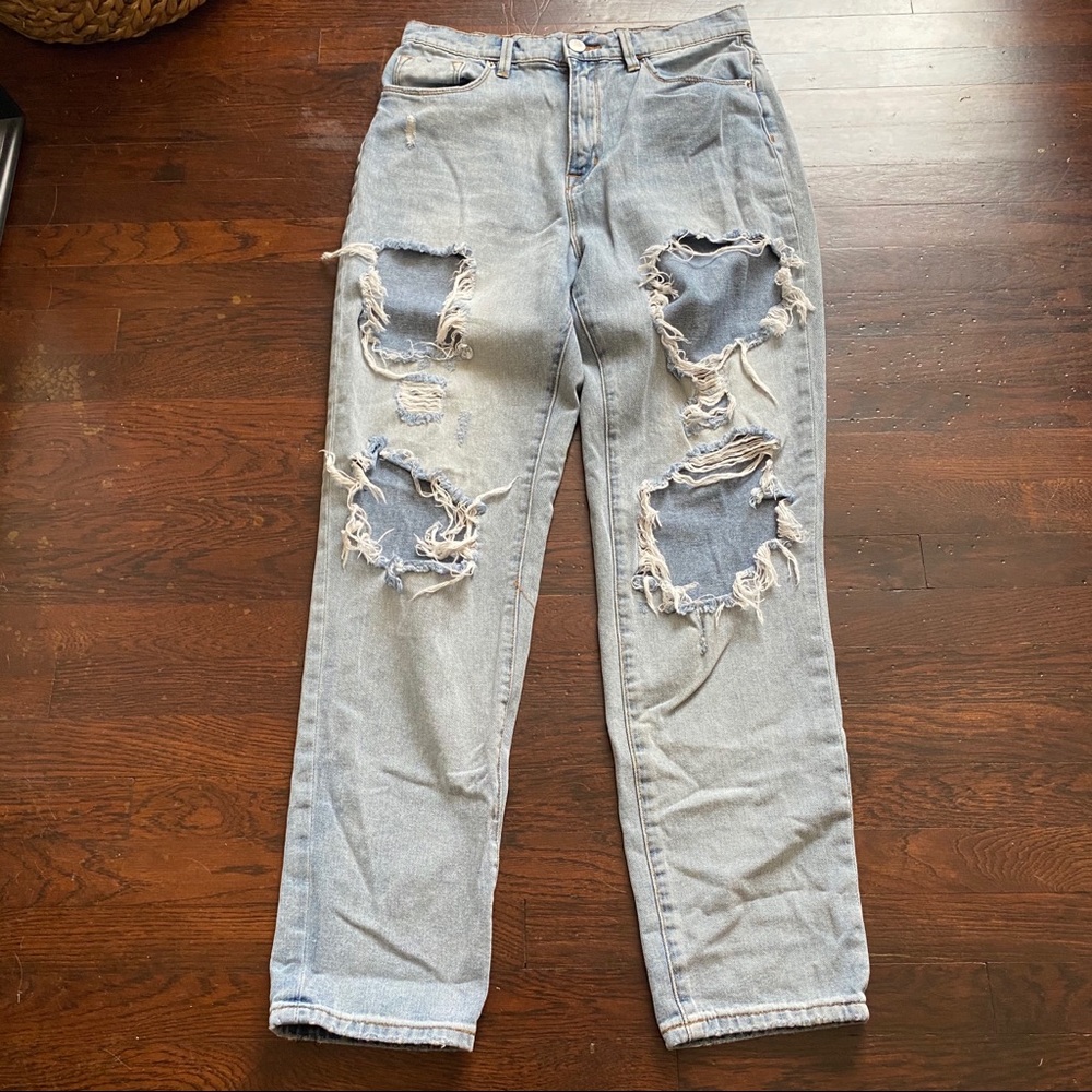 BDG Denim high rise mom jeans 👖